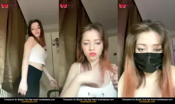 Bir Lolita’nın Çıplak Canlı Yayın Görüntüsü